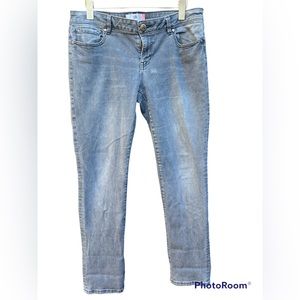 Cabi Slim Boyfriend Jeans